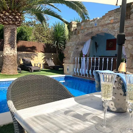 Casa Mistela Bed and breakfast 3*